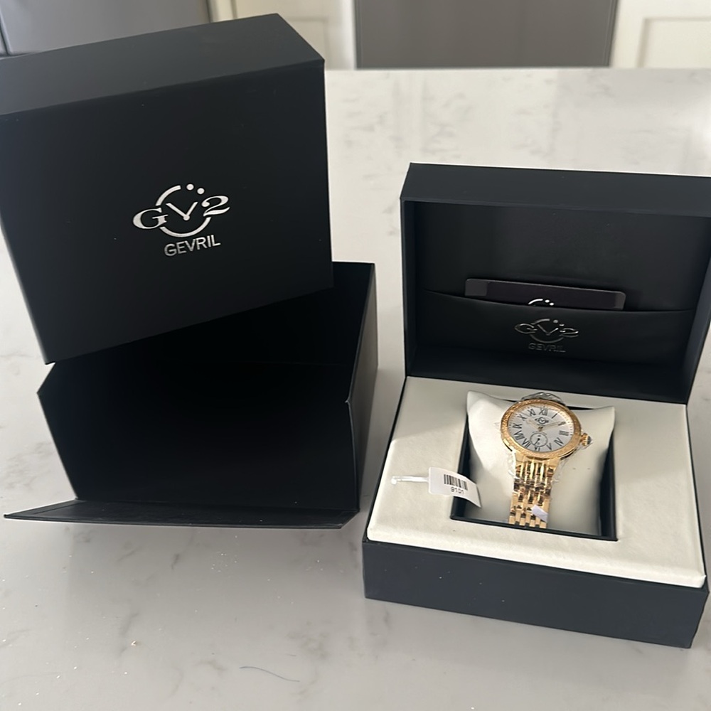 Gv2 by Gevril Astor diamond watch- 40mm. BNWT